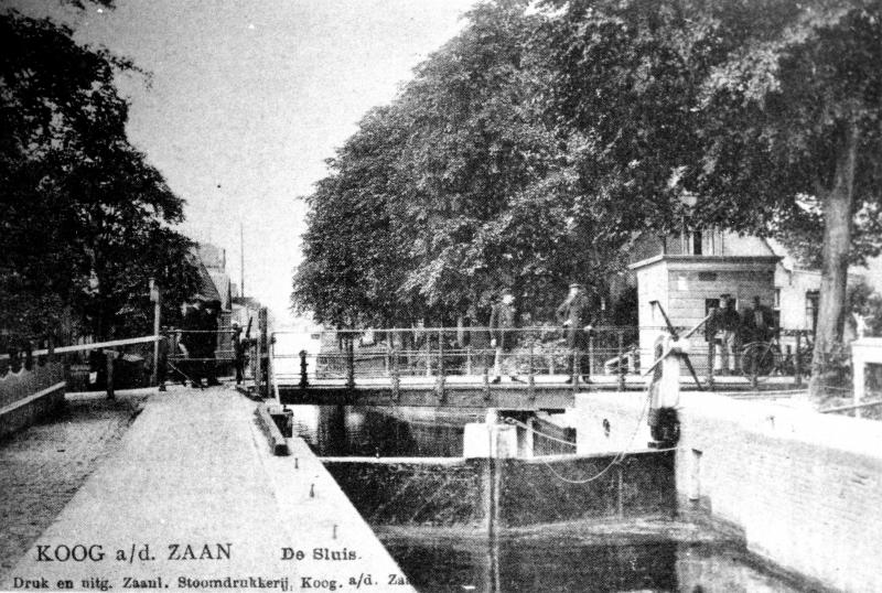 Foto 1474627135